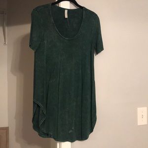 Green short sleeve top/tunic